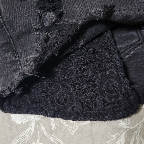 AE ~ Hi Rise Shortie - Picture 3 of 6